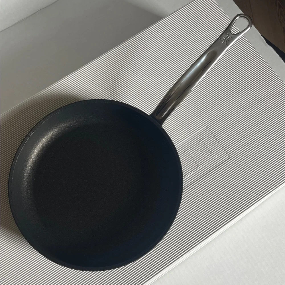 Hestan Titum Fusion Non-Stick 8” Open Skillet NEW